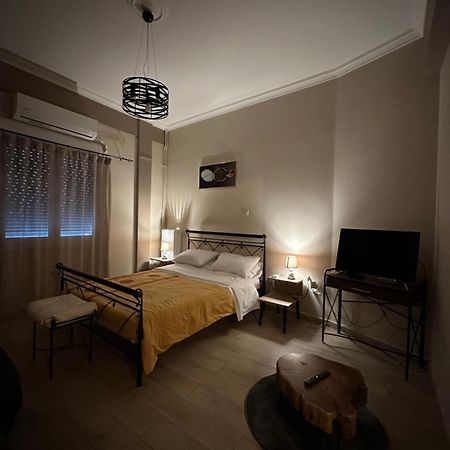 Ζεστή Φωλίτσα Στο Κέντρο. Apartment Athens Exterior photo